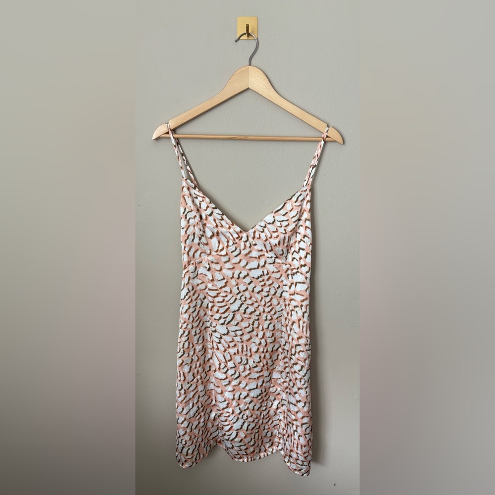Medium Le Lis Pink Animal Print Mini Dress‎